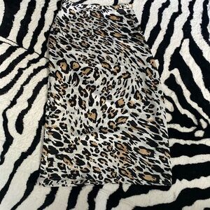 😍CUTE!! NWOT LEOPARD PRINT MAXI SKIRT SMALL!